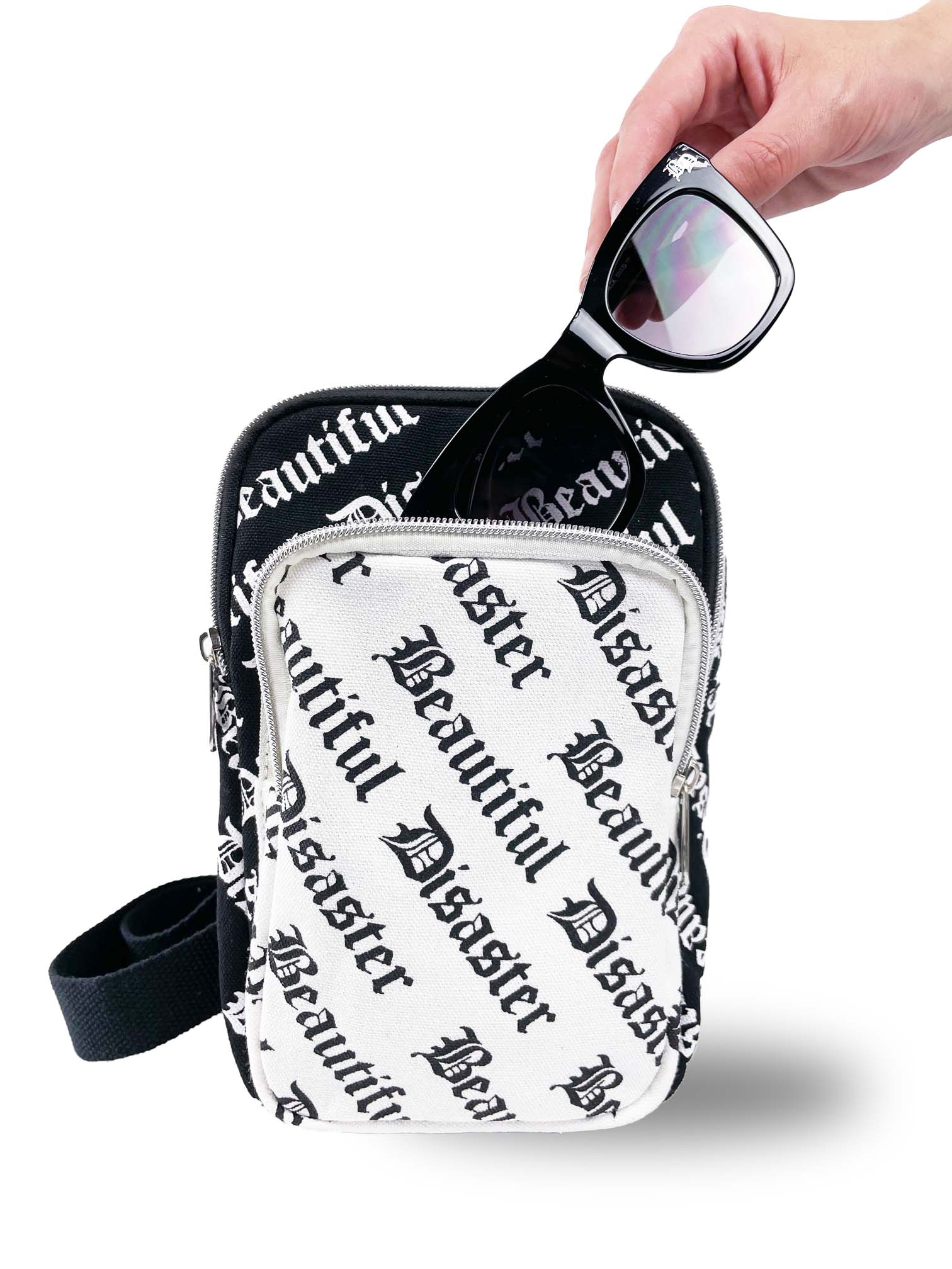 Beautiful newest disaster purse